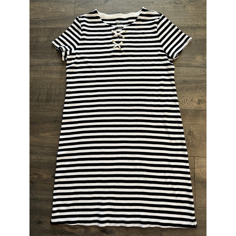 Croft & Barrow‎ Women's Sz M Top Striped Black Short Sleeve Round Neck Winter